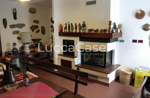 casa indipendente in vendita a Barga