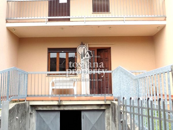 casa indipendente in vendita a Barga