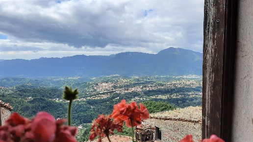 casa indipendente in vendita a Barga in zona Sommocolonia
