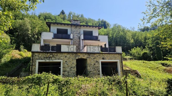 casa indipendente in vendita a Barga in zona Fornaci di Barga