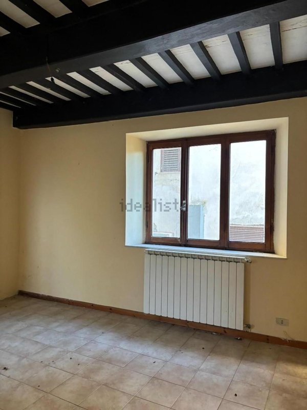 appartamento in vendita a Barga in zona Castelvecchio Pascoli