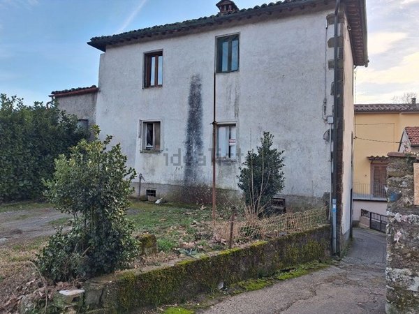 casa semindipendente in vendita a Barga