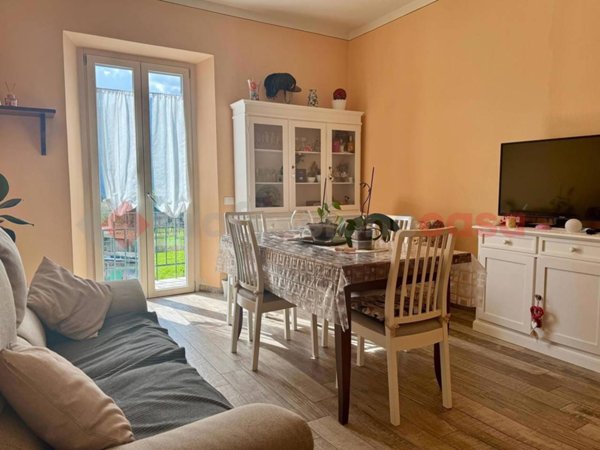 appartamento in vendita a Barga in zona Filecchio