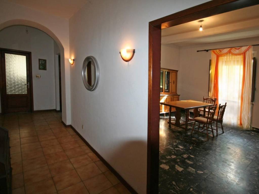 appartamento in vendita a Barga in zona Ponte all'Ania