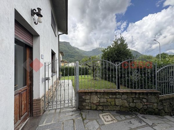 casa indipendente in vendita a Barga