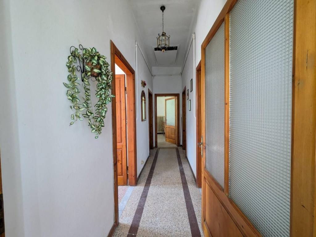 casa indipendente in vendita a Barga