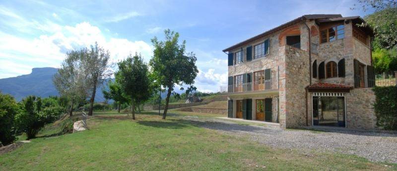 casa indipendente in vendita a Barga