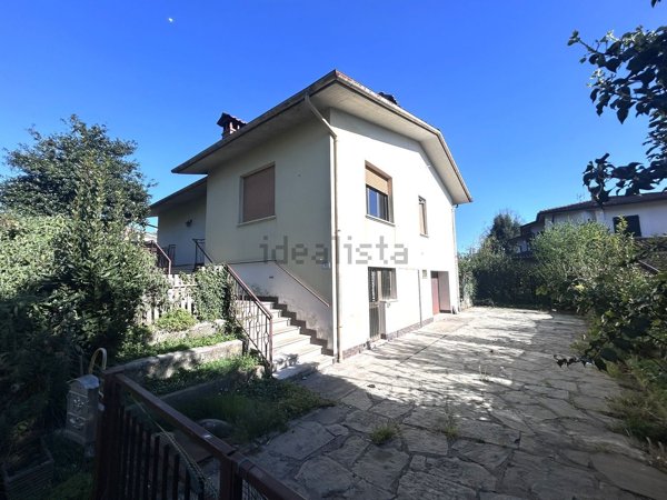 casa indipendente in vendita a Barga