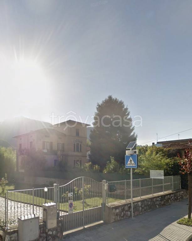 casa indipendente in vendita a Barga in zona Fornaci di Barga