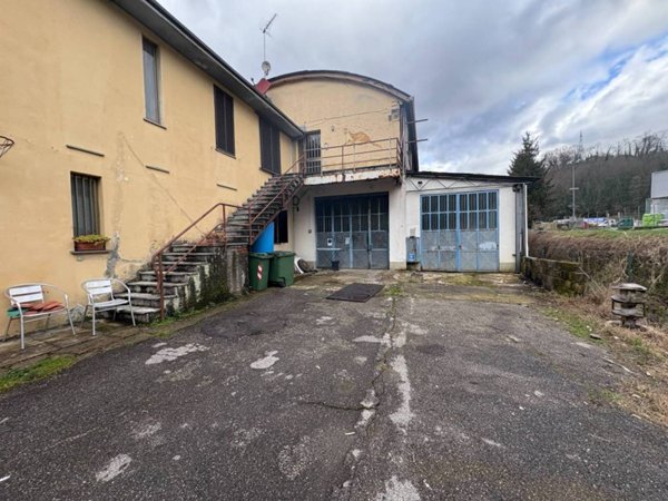 capannone in vendita a Barga in zona Fornaci di Barga