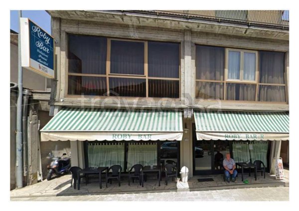 negozio in vendita a Barga in zona Fornaci di Barga