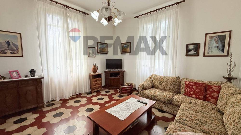 casa indipendente in vendita a Barga in zona San Pietro in Campo