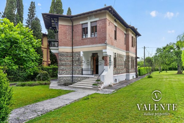 casa indipendente in vendita a Barga
