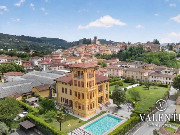 casa indipendente in vendita a Barga