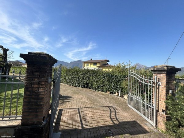 casa indipendente in vendita a Barga