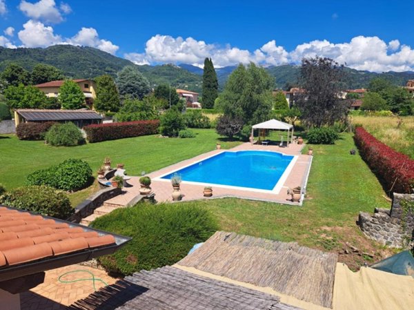 casa indipendente in vendita a Barga