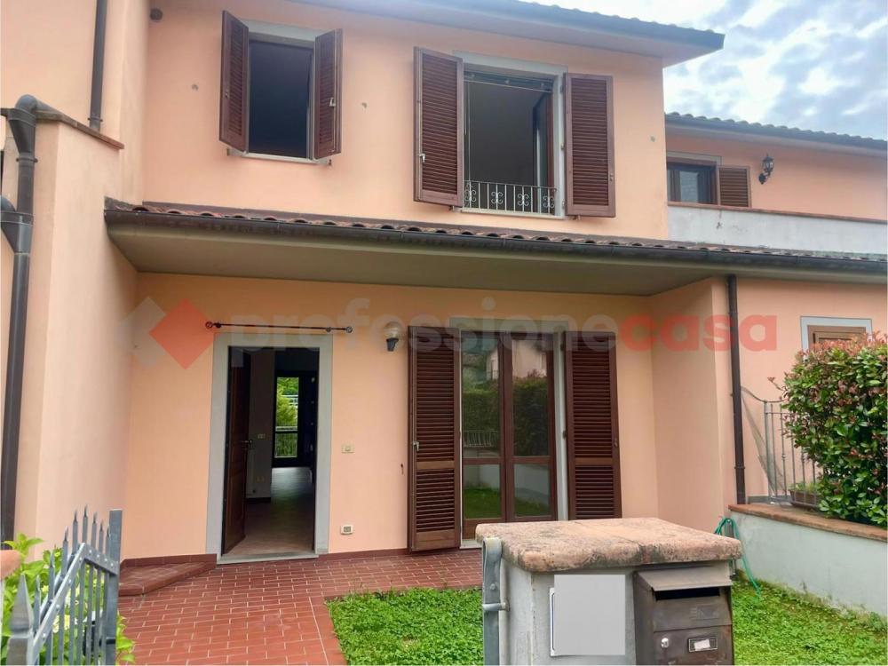 casa indipendente in vendita a Barga in zona Fornaci di Barga
