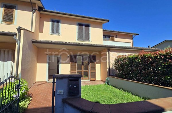 casa indipendente in vendita a Barga in zona Fornaci di Barga