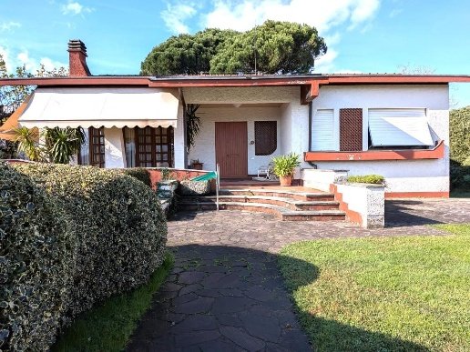casa indipendente in vendita a Barga in zona Filecchio