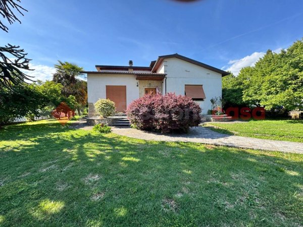 casa indipendente in vendita a Barga