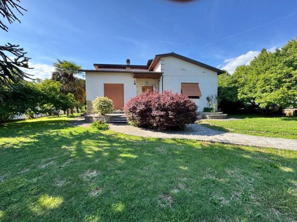 casa indipendente in vendita a Barga