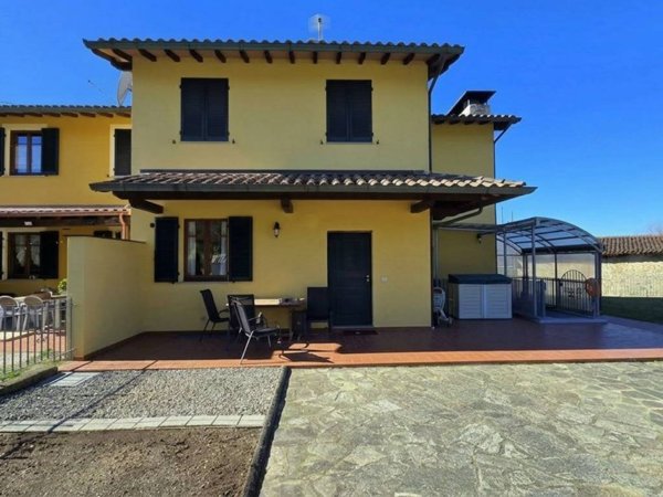 casa indipendente in vendita a Barga