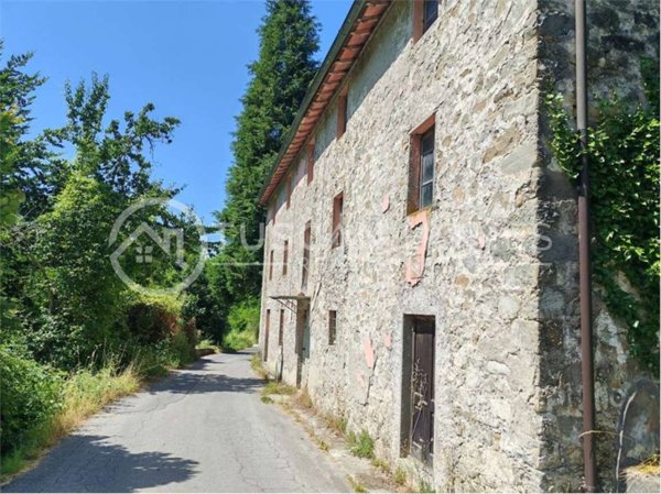 casa indipendente in vendita a Barga