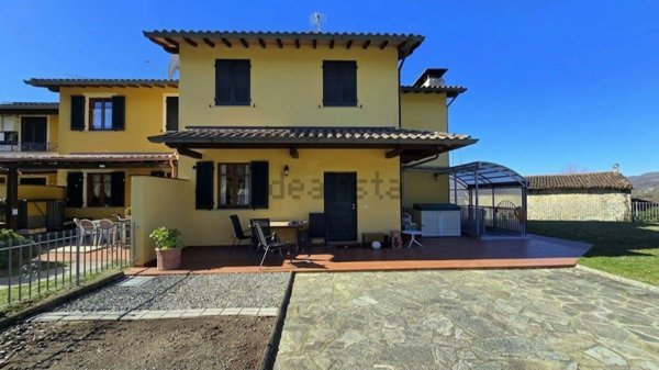 casa indipendente in vendita a Barga