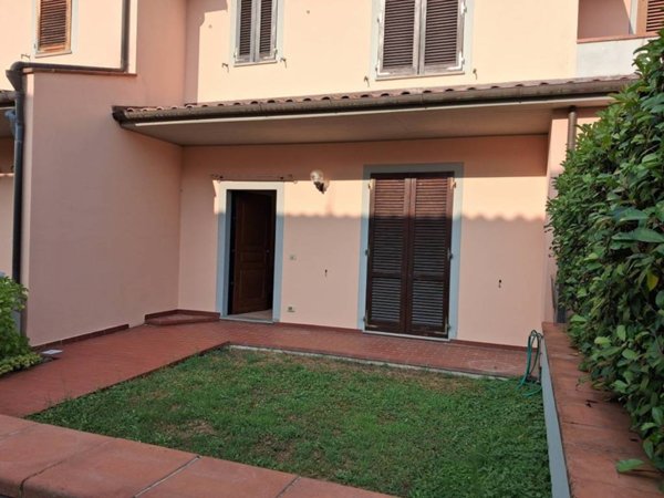 casa indipendente in vendita a Barga in zona Fornaci di Barga