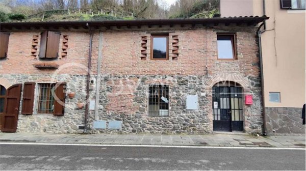 locale commerciale in vendita a Barga