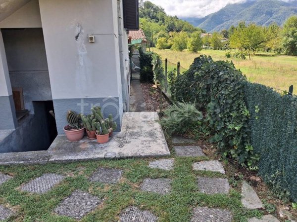 casa indipendente in vendita a Barga