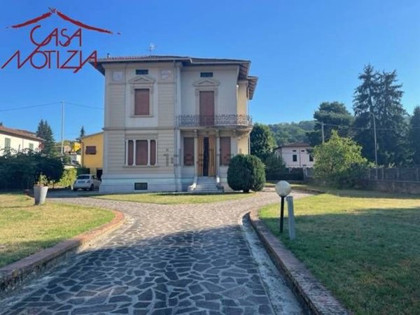 casa indipendente in vendita a Barga in zona Ponte all'Ania