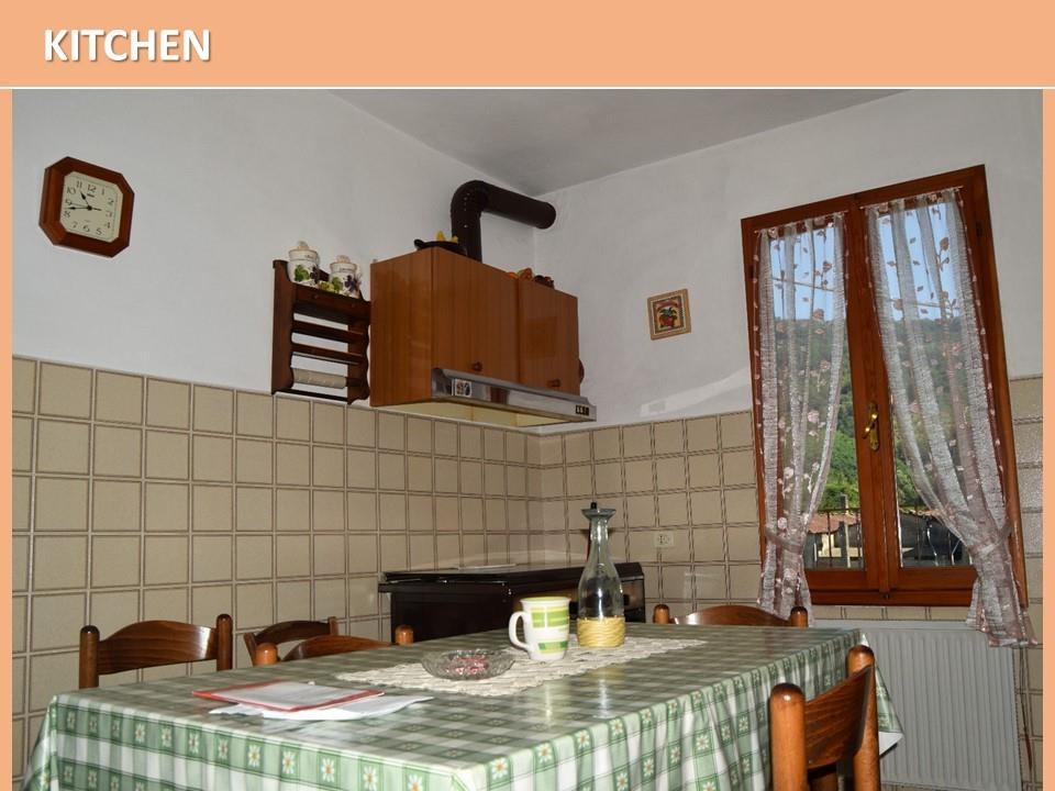 appartamento in vendita a Borgo a Mozzano in zona Chifenti