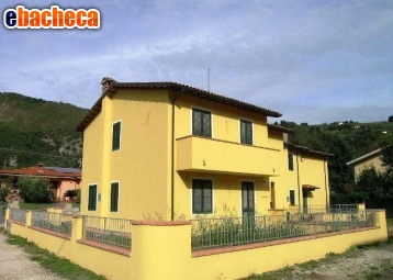 casa indipendente in vendita a Borgo a Mozzano in zona Anchiano