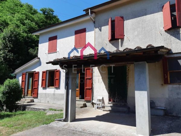 casa indipendente in vendita a Borgo a Mozzano