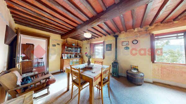 casa indipendente in vendita a Borgo a Mozzano in zona Motrone