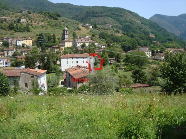 casa indipendente in vendita a Borgo a Mozzano