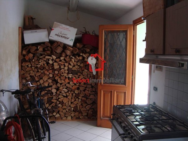 casa indipendente in vendita a Borgo a Mozzano in zona Diecimo