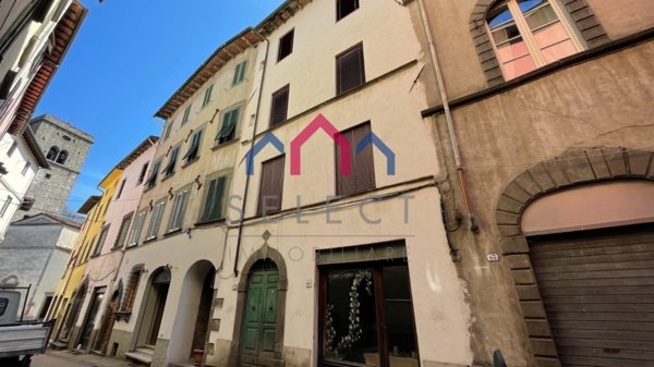 negozio in vendita a Borgo a Mozzano