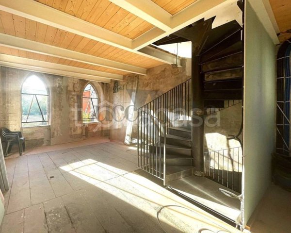 casa indipendente in vendita a Borgo a Mozzano in zona Valdottavo