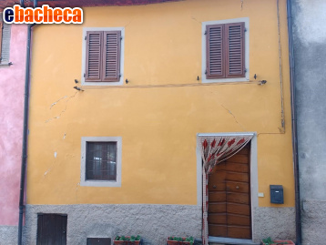 casa indipendente in vendita a Borgo a Mozzano in zona Corsagna