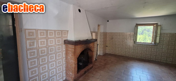 casa indipendente in vendita a Borgo a Mozzano in zona Domazzano