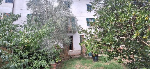 appartamento in vendita a Borgo a Mozzano in zona Partigliano