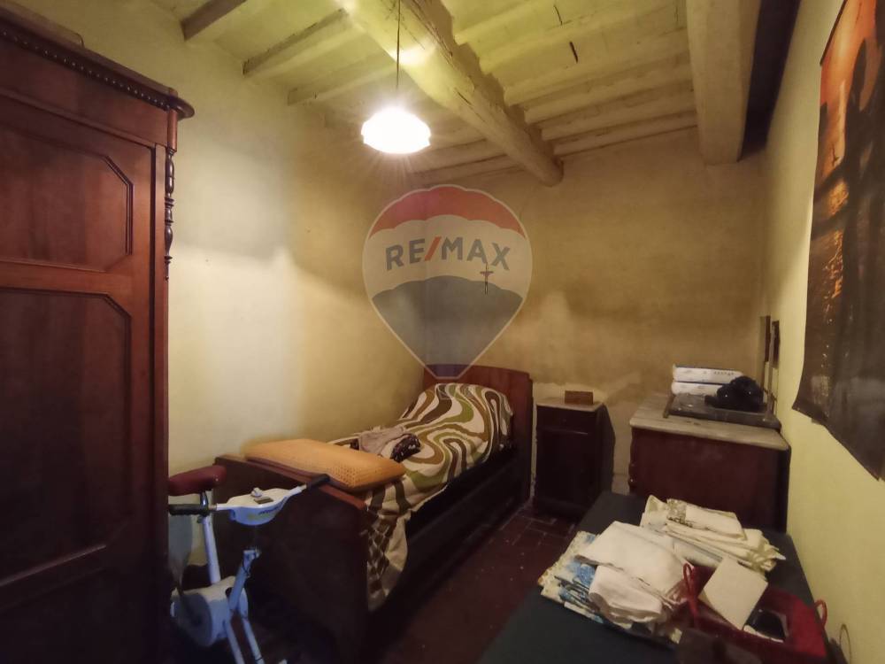 casa indipendente in vendita a Borgo a Mozzano in zona Partigliano