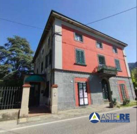 negozio in vendita a Borgo a Mozzano in zona Diecimo
