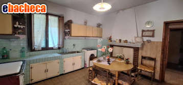 appartamento in vendita a Borgo a Mozzano in zona Domazzano