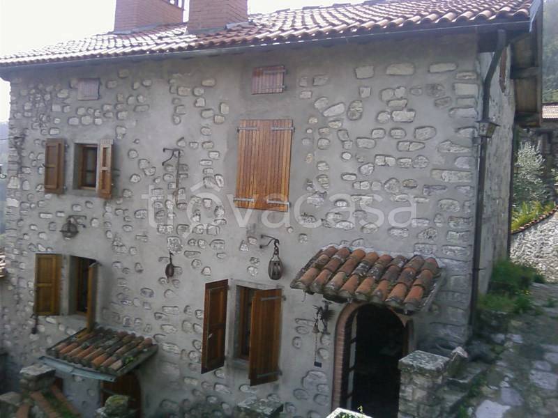 appartamento in vendita a Borgo a Mozzano