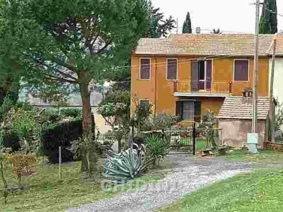 casa indipendente in vendita a Borgo a Mozzano