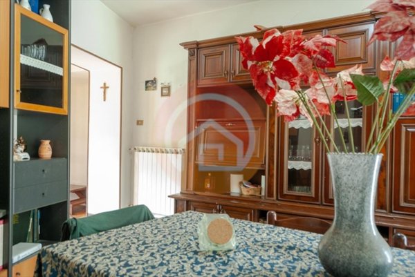 casa indipendente in vendita a Borgo a Mozzano in zona Gioviano