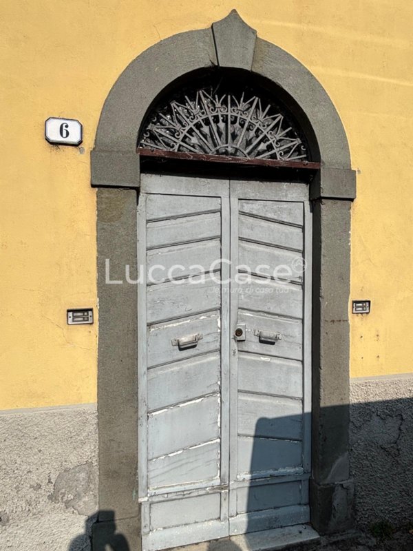 appartamento in vendita a Borgo a Mozzano
